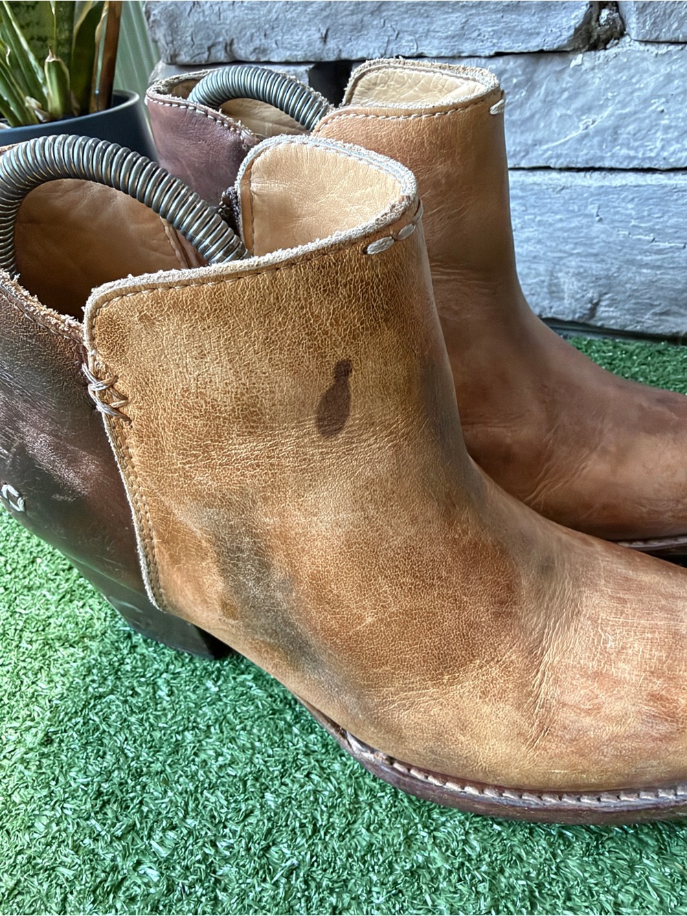 Bed|Stü Yell Full Grain Leather Two Tone Women’s Ankle Boots - Picture 5 of 11